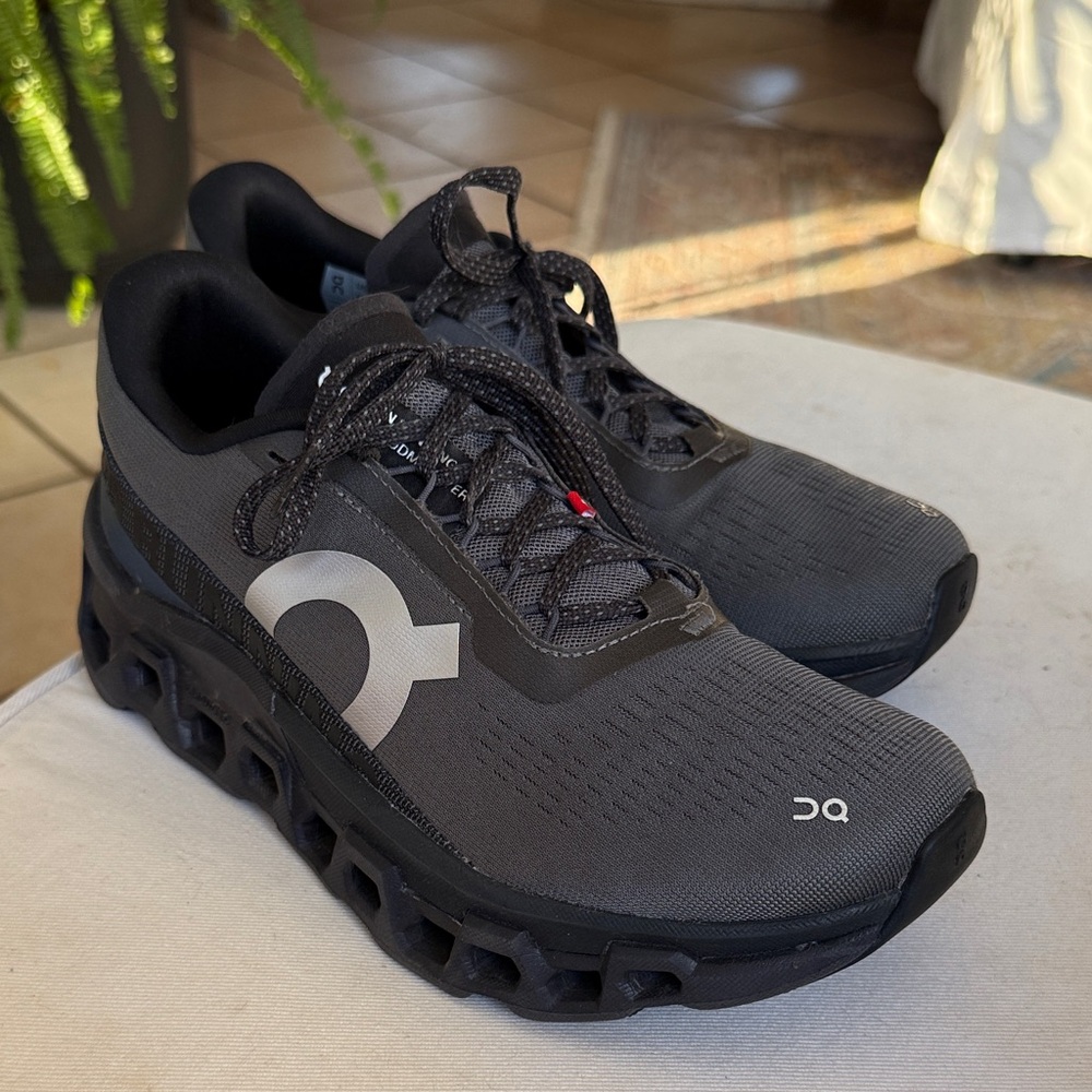 On Running Black and Gray Athletic Shoes